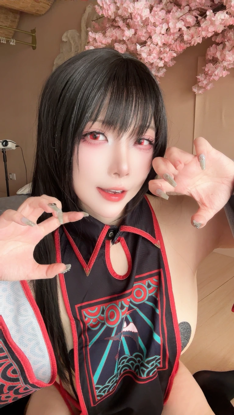 二佐Nisa《私房小僵尸》主题写真：30张全套美图