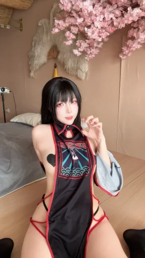 二佐Nisa《私房小僵尸》主题写真：30张全套美图