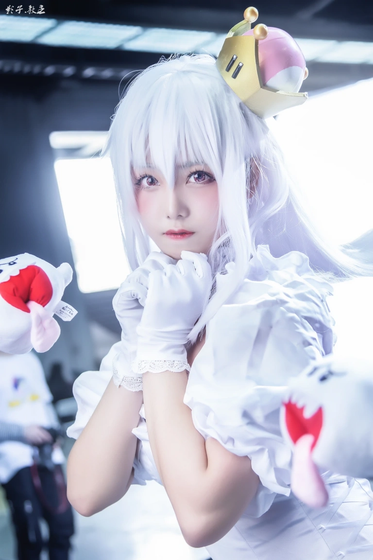 蜜汁猫裘《幽灵姬》主题写真：10张全套美图