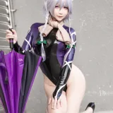 抱走莫子《胶衣》主题写真：11张全套美图