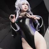 抱走莫子《胶衣》主题写真：11张全套美图