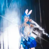 桜桃喵《花间舞》主题写真：13张全套美图