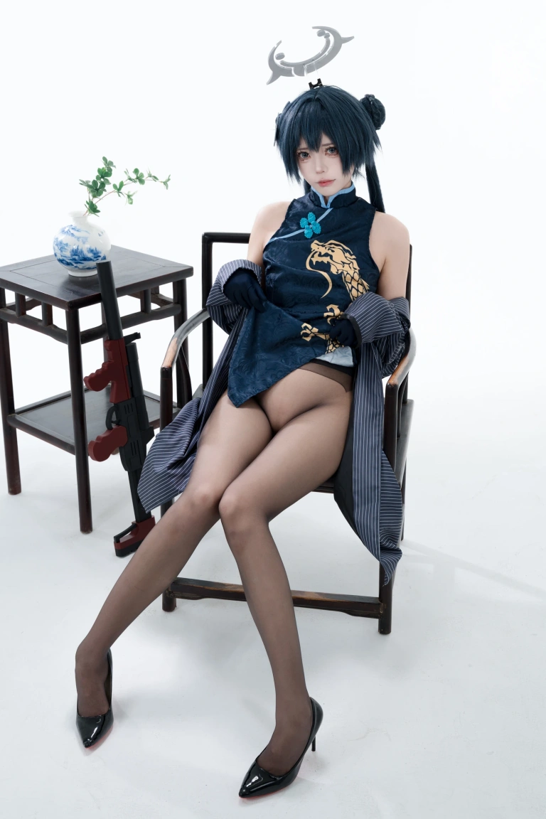 君颜圆又圆《龙华妃咲》主题写真：153张全套美图，含3个视频