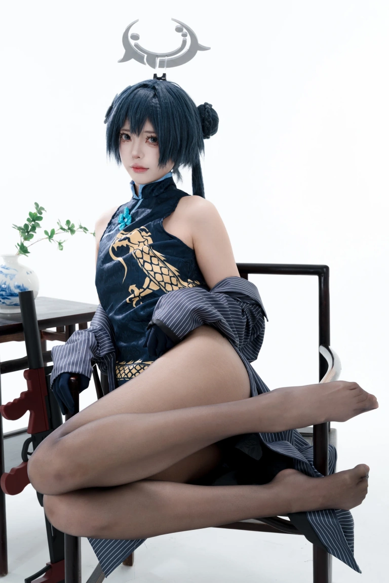君颜圆又圆《龙华妃咲》主题写真：153张全套美图，含3个视频