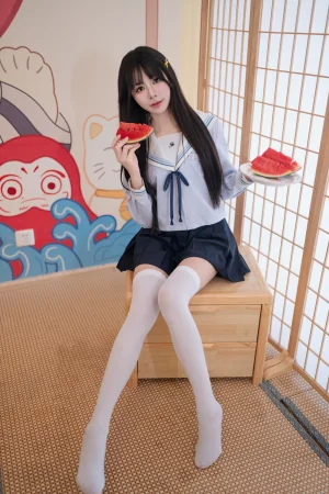 吃了个迟《夏日呓语》主题写真：162张全套美图