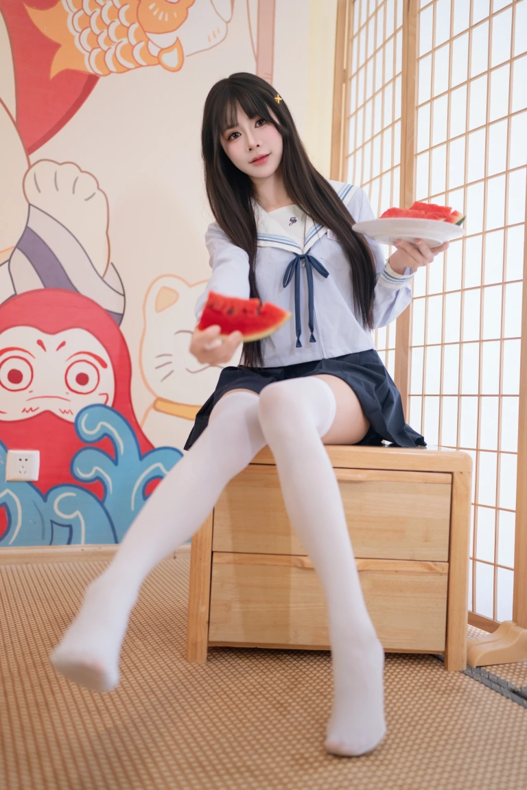 吃了个迟《夏日呓语》主题写真：162张全套美图