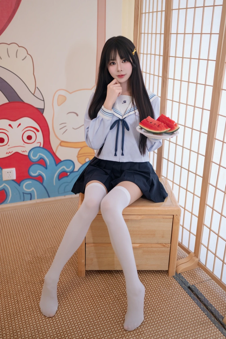 吃了个迟《夏日呓语》主题写真：162张全套美图