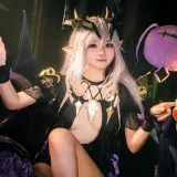 伊喵君《四叶草剧场 法芙娜》主题写真：27张全套美图
