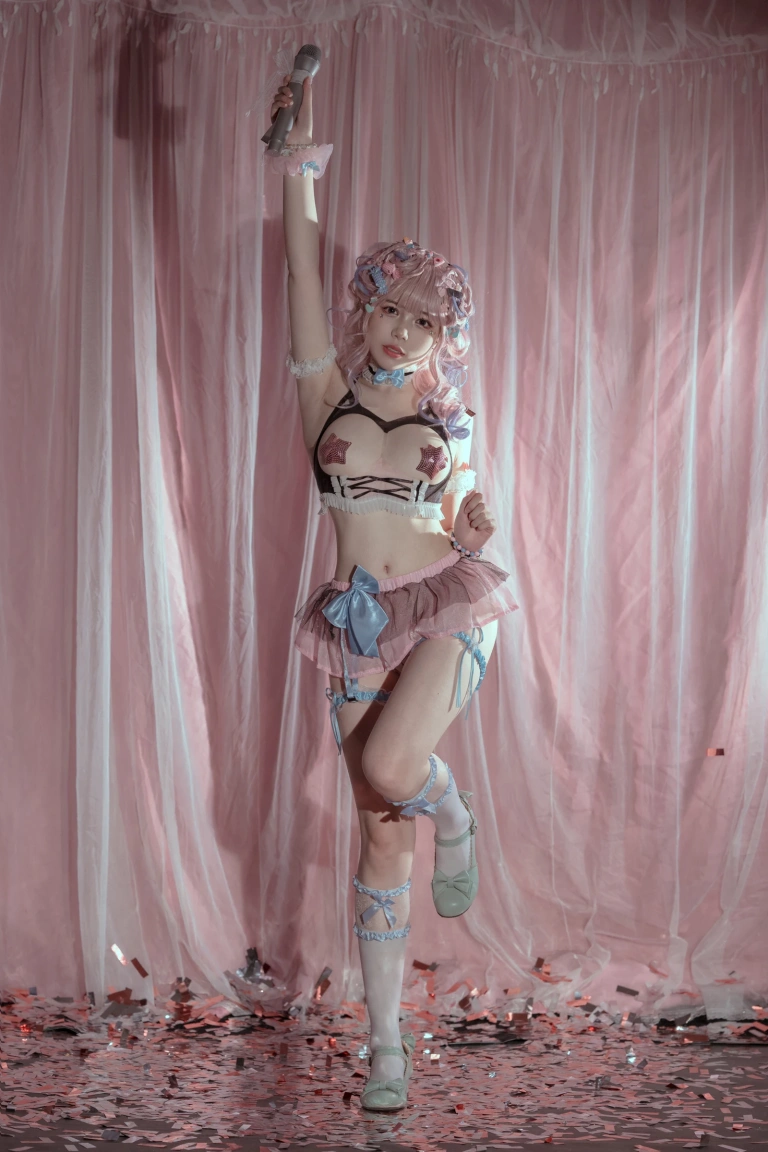 七月喵子《爱豆》主题写真：33张全套美图