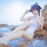 不呆猫&抖娘《獒犬海边泳装》主题写真：41张全套美图