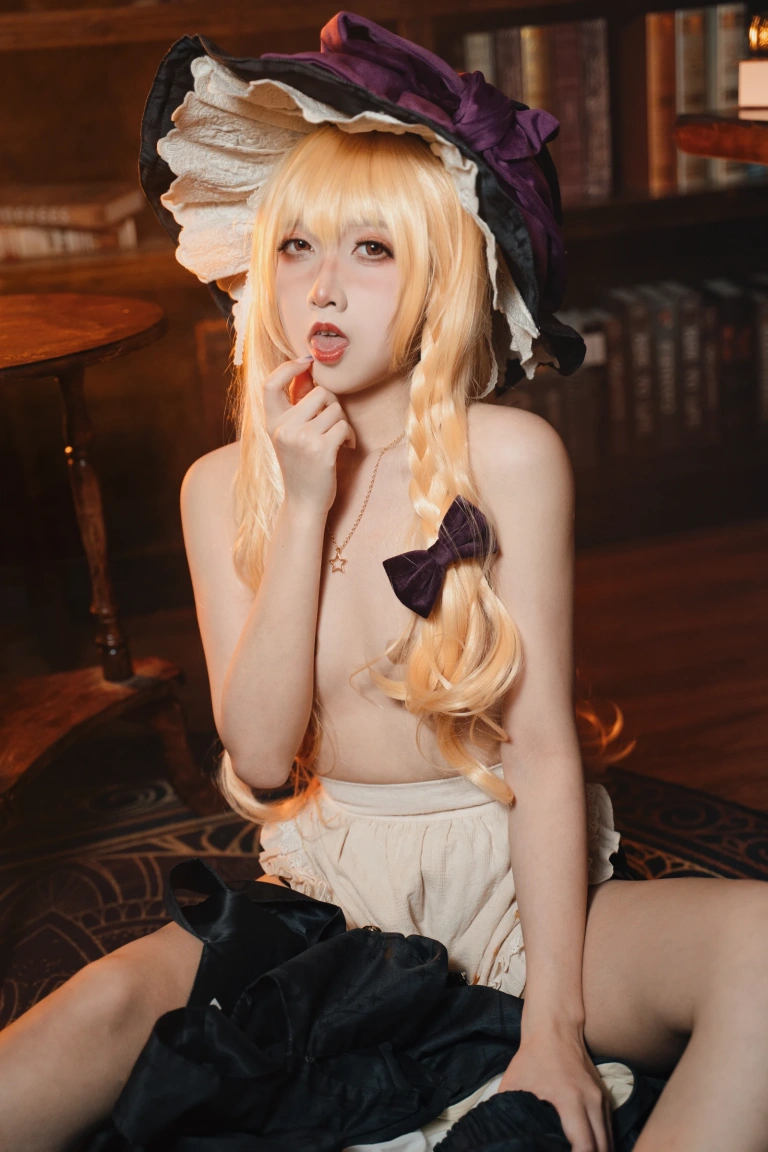 小和甜酒《魔理沙吃了蘑菇之后》主题写真：41张全套美图，含1个视频