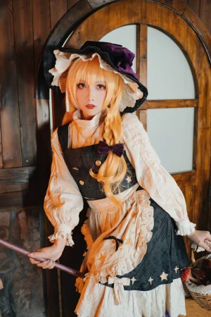 小和甜酒《魔理沙吃了蘑菇之后》主题写真：41张全套美图，含1个视频