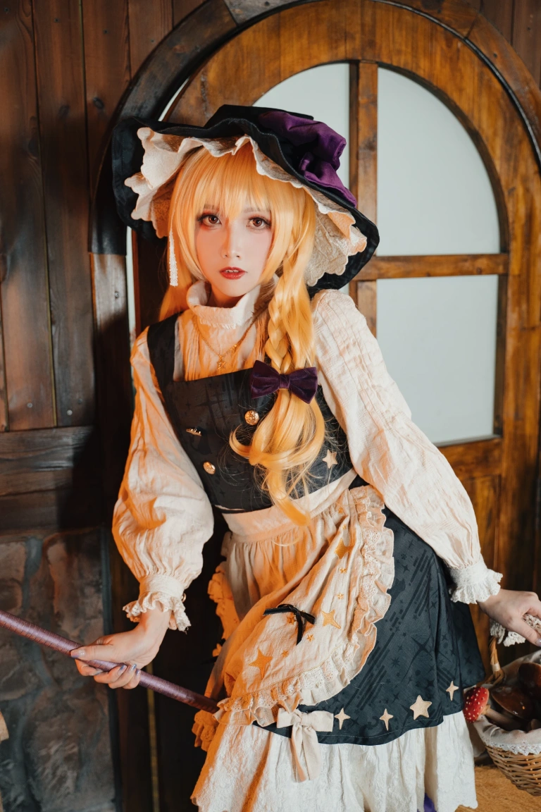 小和甜酒《魔理沙吃了蘑菇之后》主题写真：41张全套美图，含1个视频