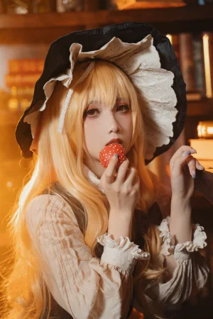小和甜酒《魔理沙吃了蘑菇之后》主题写真：41张全套美图，含1个视频
