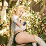 是一只熊仔《精灵村》主题写真：7张全套美图
