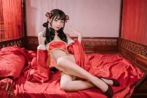 花铃《虎团团》主题写真：84张全套美图