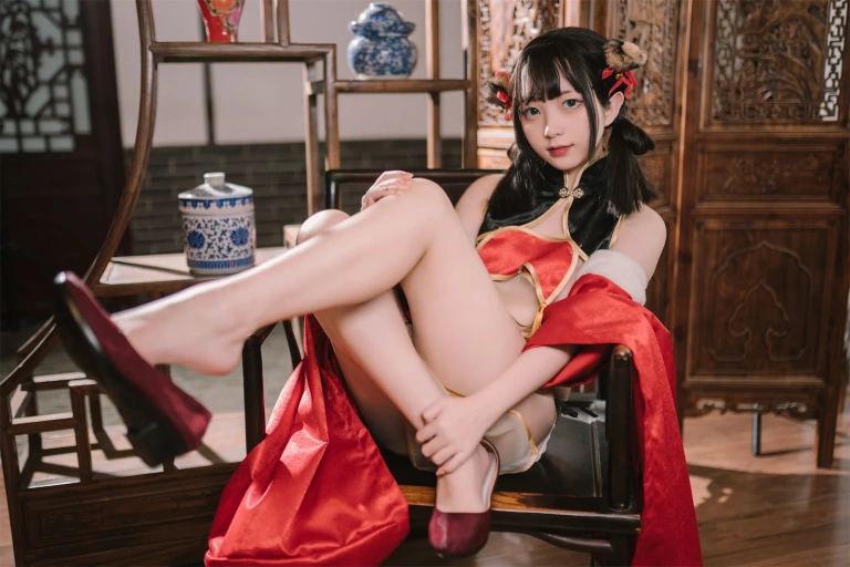 花铃《虎团团》主题写真：84张全套美图