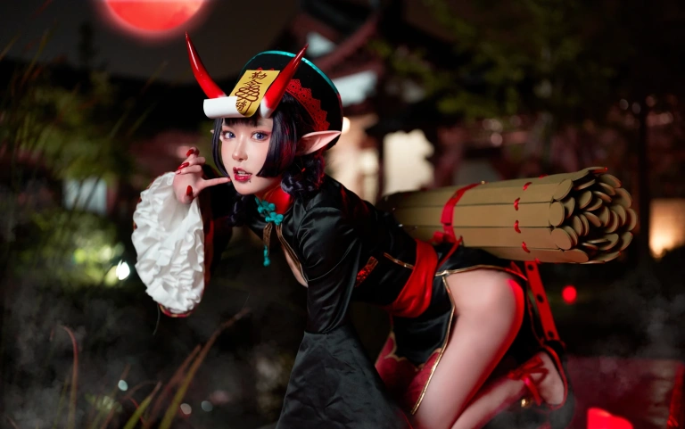 阿包也是兔娘《酒吞童子》主题写真：9张全套美图