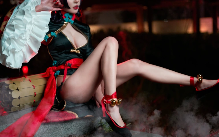 阿包也是兔娘《酒吞童子》主题写真：9张全套美图