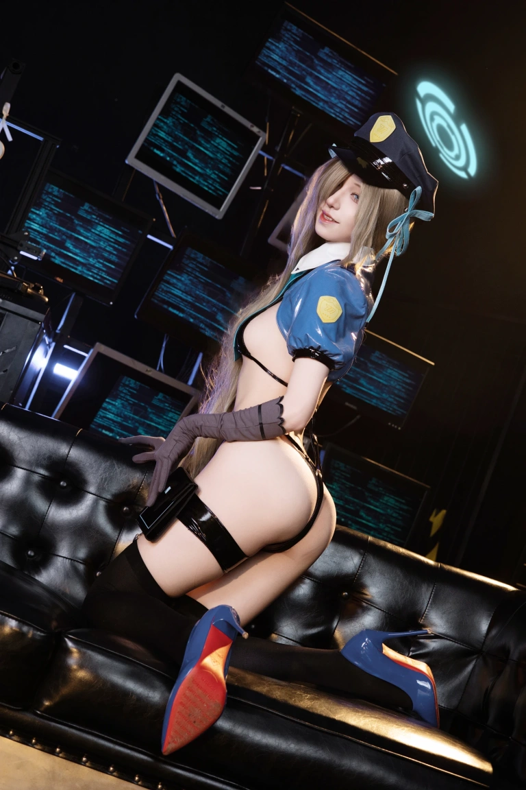 双木扶苏《asuna 警察ver》主题写真：45张全套美图