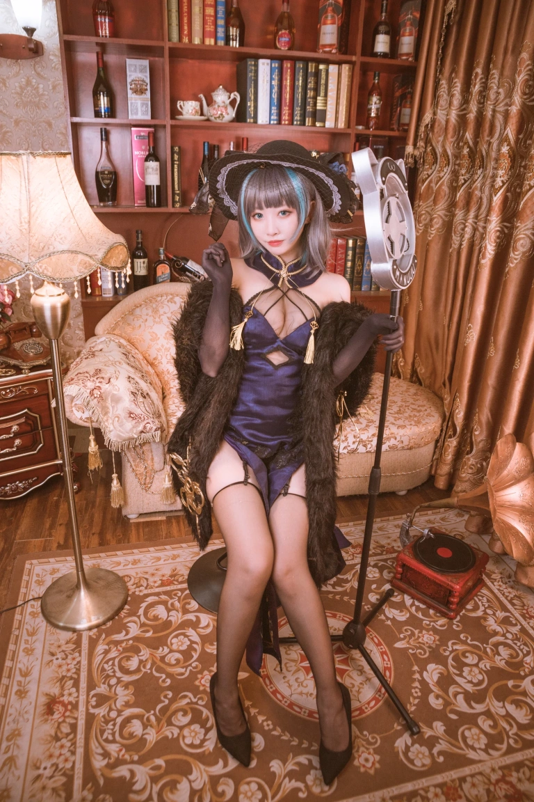 宮本桜《柴郡旗袍 音乐绚烂CaitSith》主题写真：20张全套美图