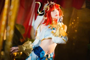 清青琴玖《原神COS · 妮露》主题写真：29张全套美图