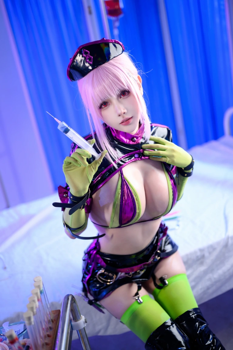 凛子酱《FGO 南丁格尔》主题写真：31张全套美图，含4个视频