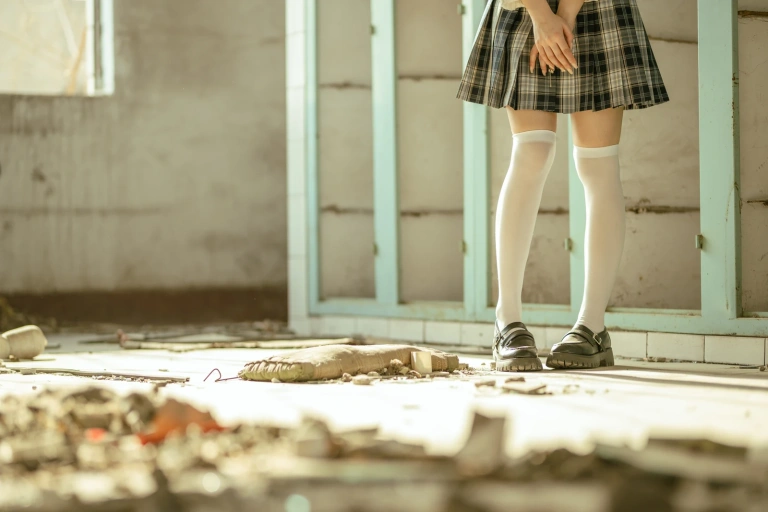桃良阿宅《JK》主题写真：20张全套美图