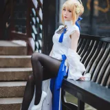 焖焖碳《Saber旗袍》主题写真：28张全套美图