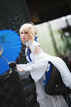 焖焖碳《Saber旗袍》主题写真：28张全套美图