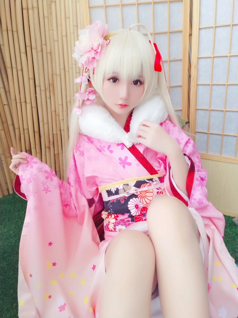 星之迟迟《VOL.1 粉红泡泡包》主题写真：57张全套美图