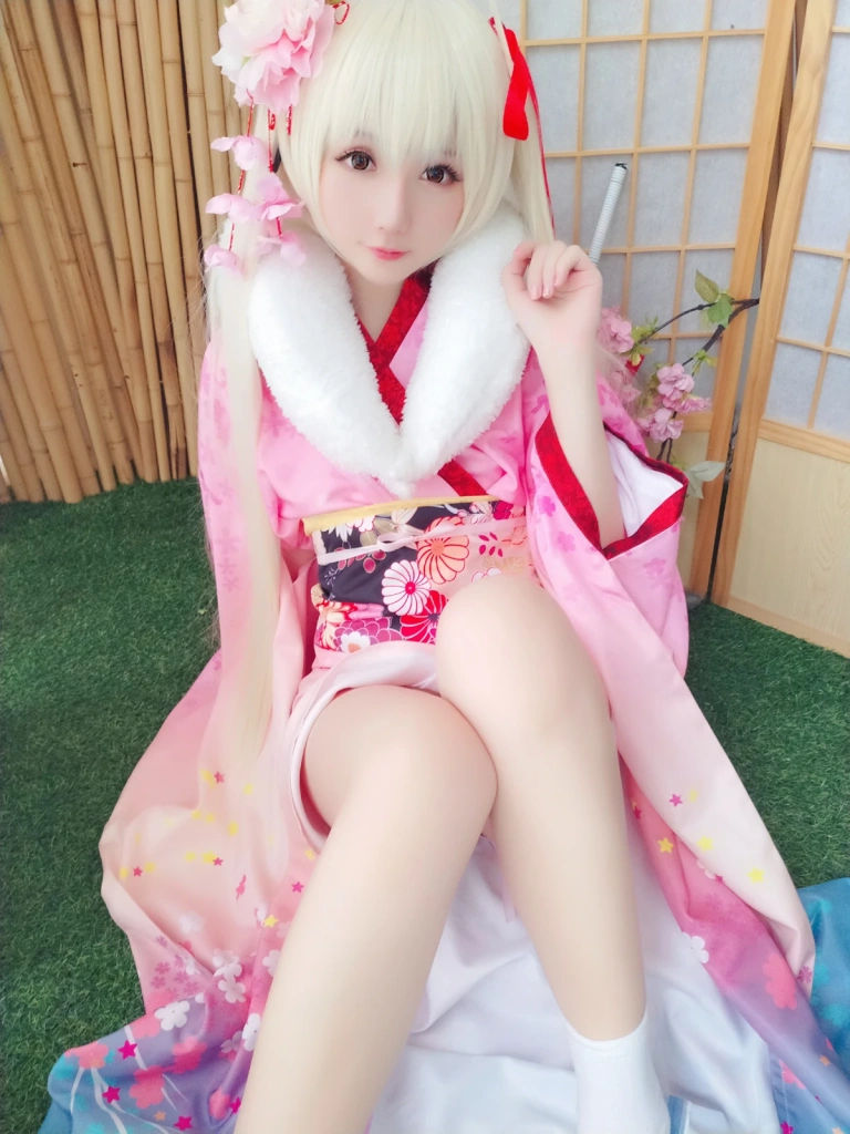 星之迟迟《VOL.1 粉红泡泡包》主题写真：57张全套美图