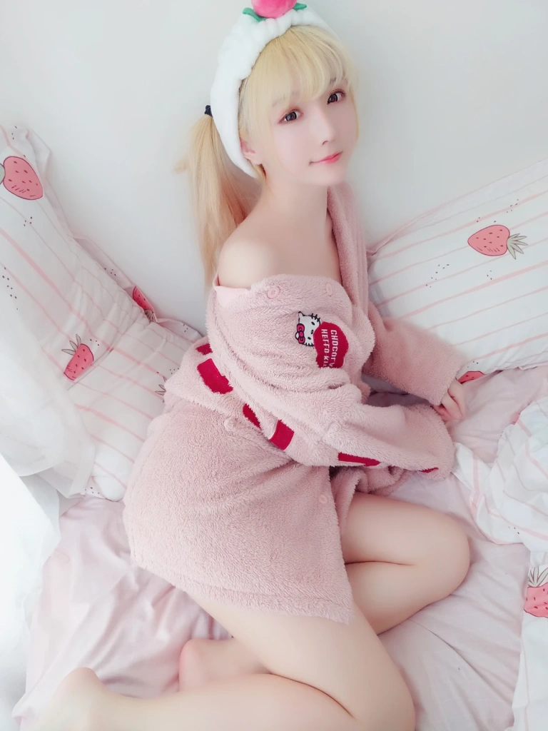 星之迟迟《VOL.1 粉红泡泡包》主题写真：57张全套美图