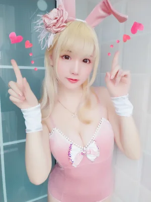 星之迟迟《VOL.1 粉红泡泡包》主题写真：57张全套美图