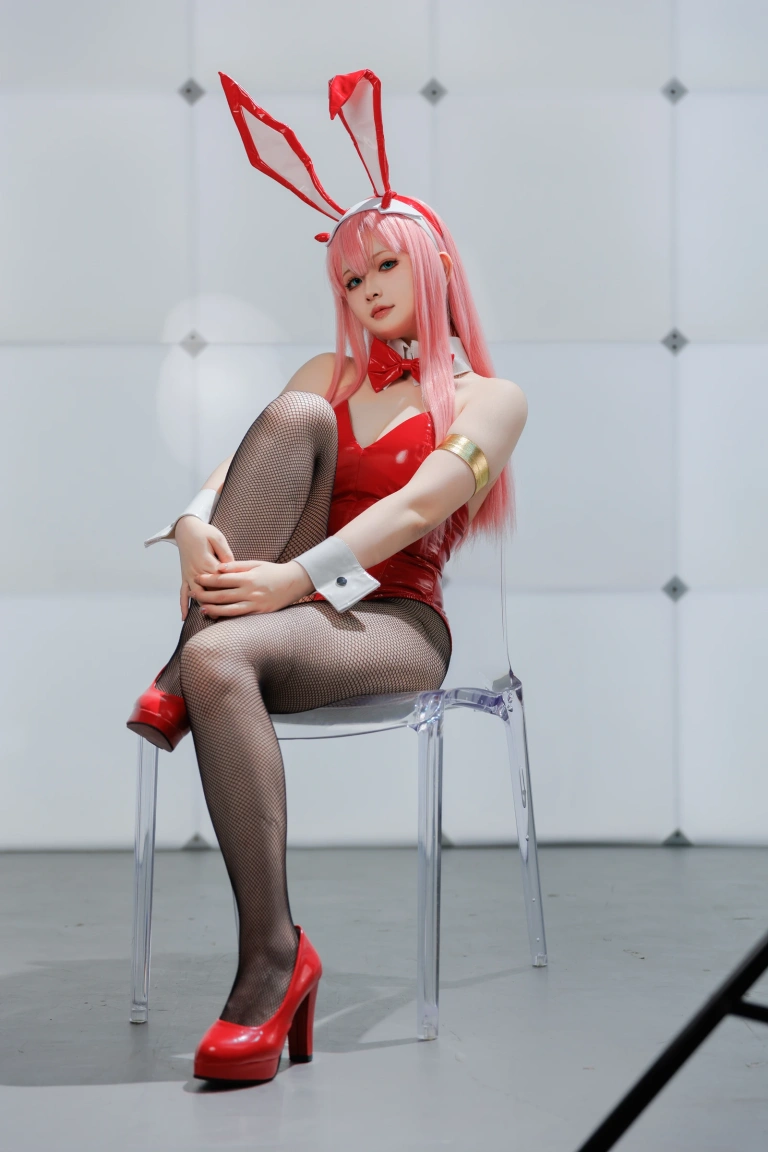 屿鱼《Zero Two》主题写真：39张全套美图