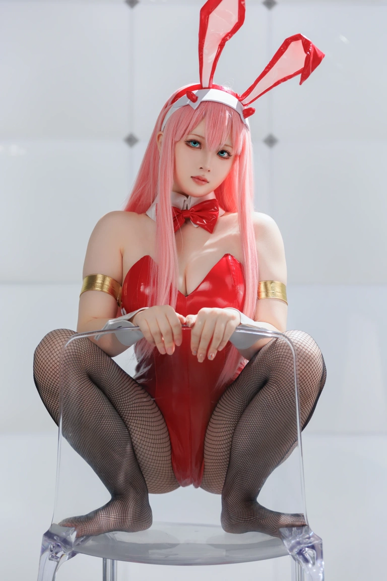 屿鱼《Zero Two》主题写真：39张全套美图