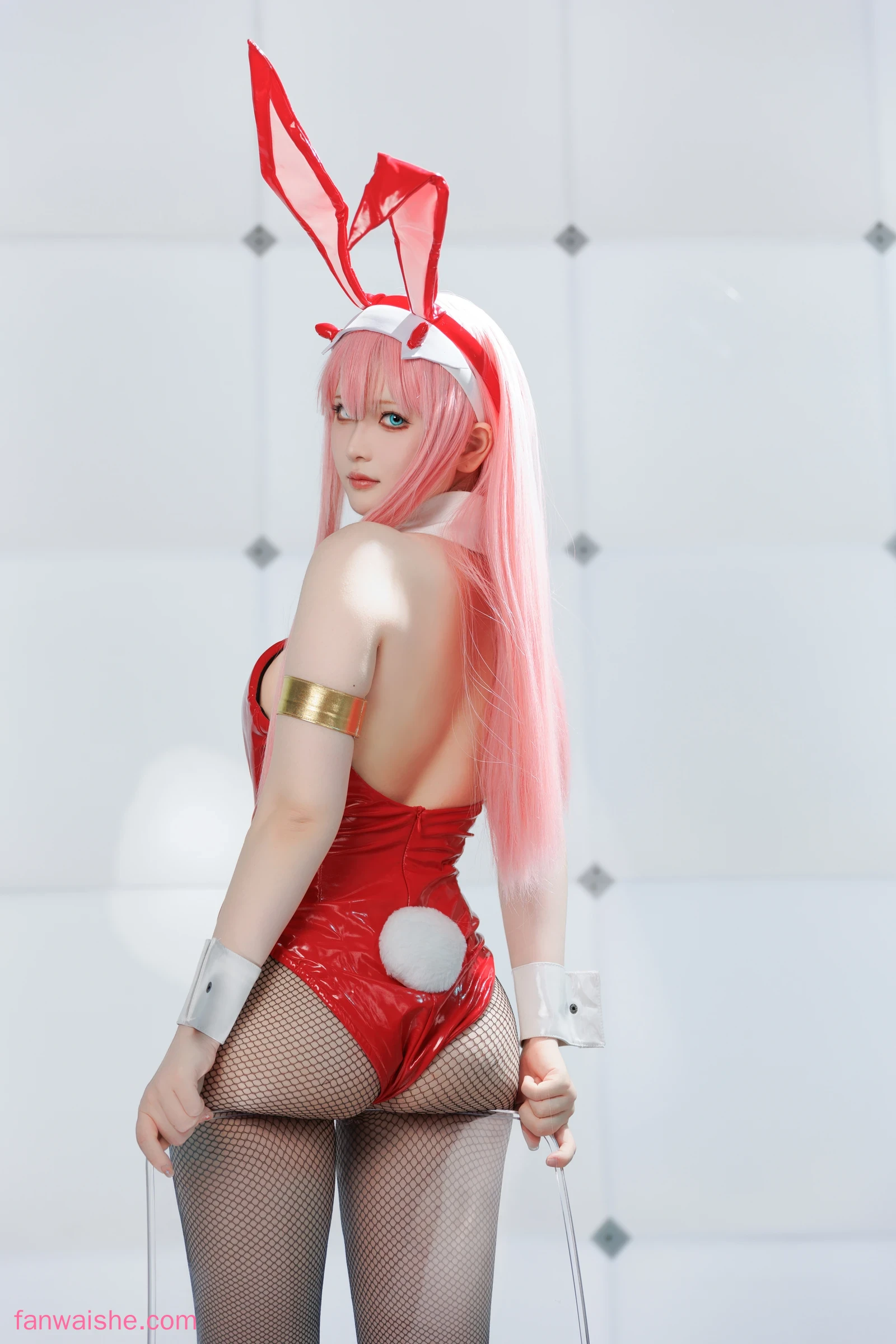 屿鱼 屿鱼 NO.001 - Zero Two
