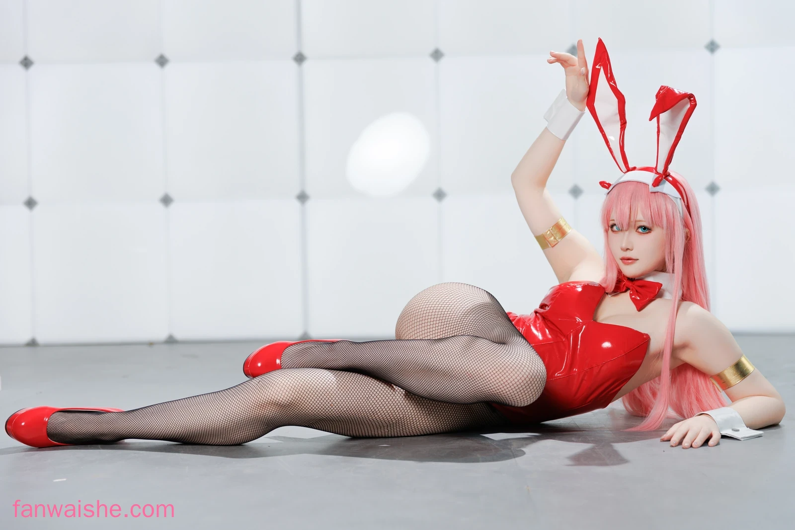 屿鱼 屿鱼 NO.001 - Zero Two