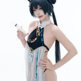 君颜圆又圆