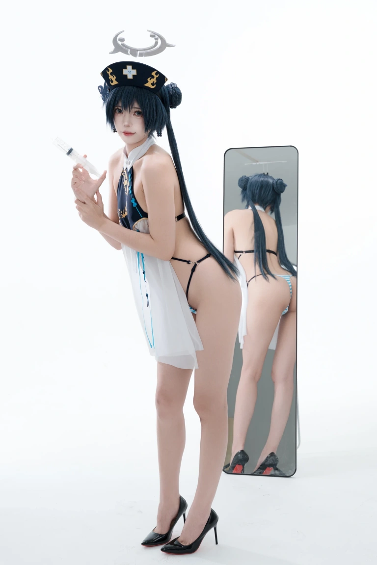 君颜圆又圆《妃咲护士同人》主题写真：101张全套美图，含2个视频