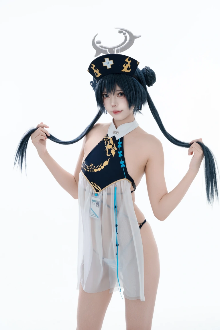 君颜圆又圆《妃咲护士同人》主题写真：101张全套美图，含2个视频