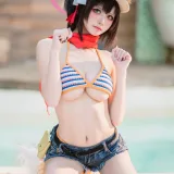 九柒喵《水忍忍》主题写真：18张全套美图