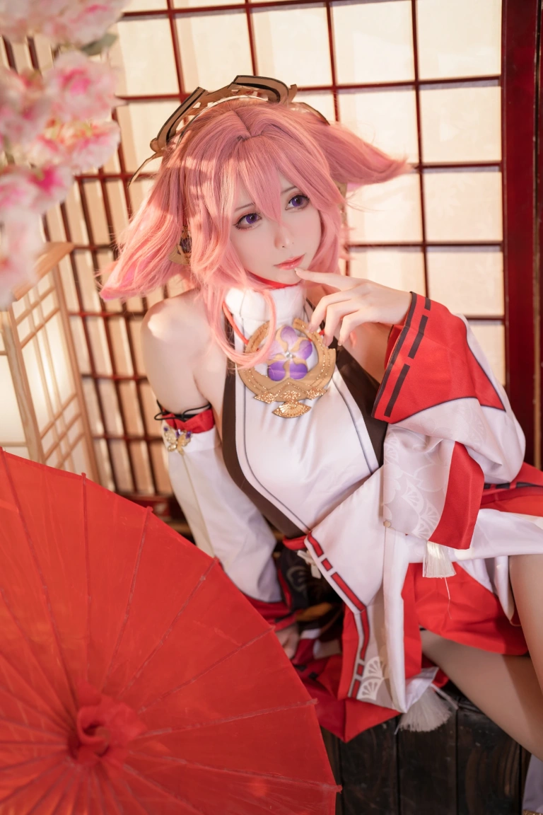 樱岛嗷一《八重神子》主题写真：20张全套美图