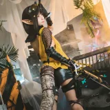 三無人型《森蚺精一》主题写真：22张全套美图
