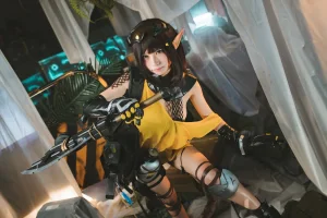 三無人型《森蚺精一》主题写真：22张全套美图