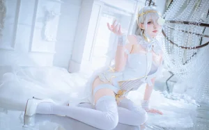 凛子酱《埃姆登》主题写真：24张全套美图