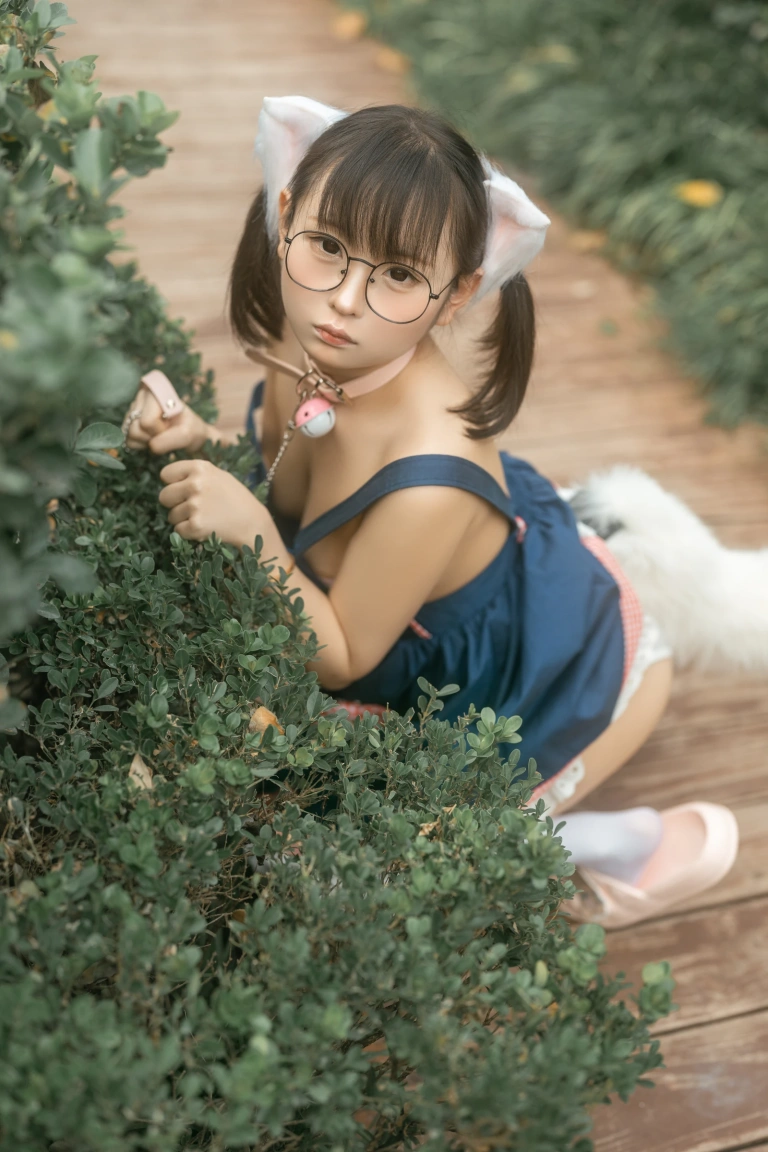幼水铃衣《小猫猫》主题写真：25张全套美图