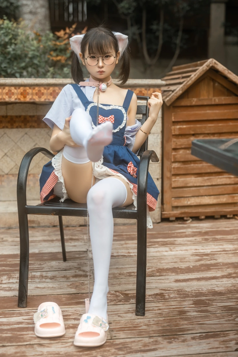 幼水铃衣《小猫猫》主题写真：25张全套美图