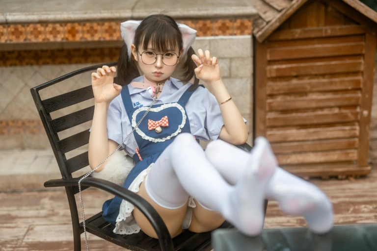 幼水铃衣《小猫猫》主题写真：25张全套美图