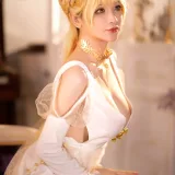 前羽《天意佳人》主题写真：30张全套美图